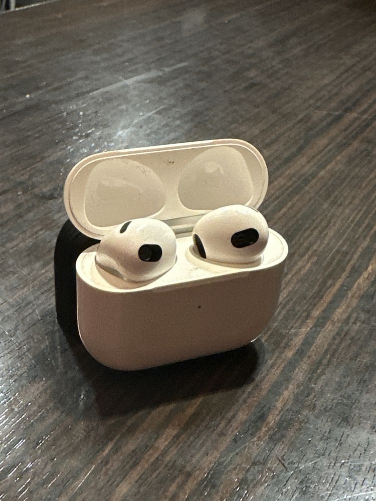 Airpods 3 оригинал.