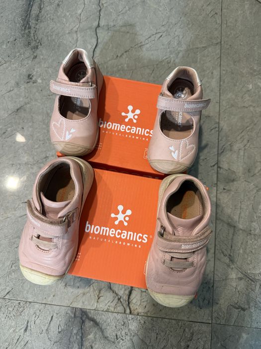 Продавям детски обувки биомеханикс едните са носени 2-3 пъти