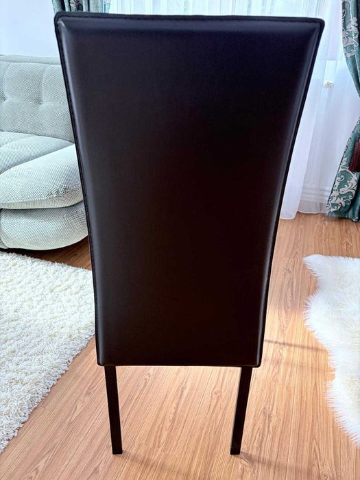 Masa din sticla cu 6 scaune