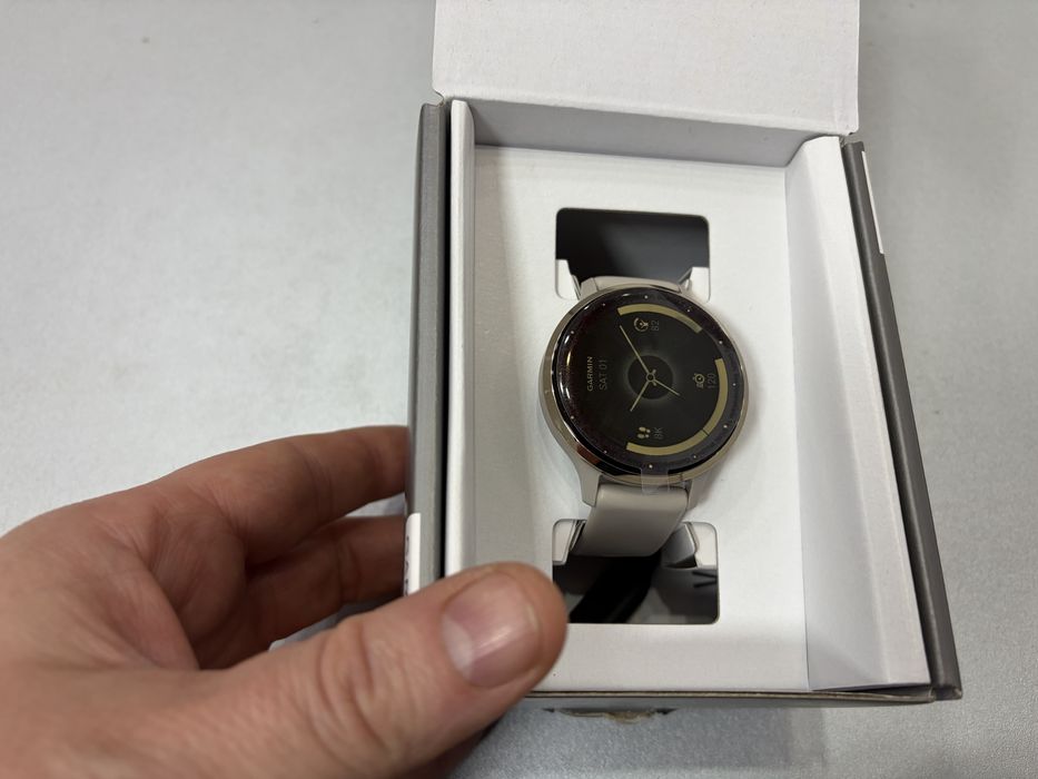 Smartwatch Garmin Venu 3S, Gps, 41mm, Bej/Auriu