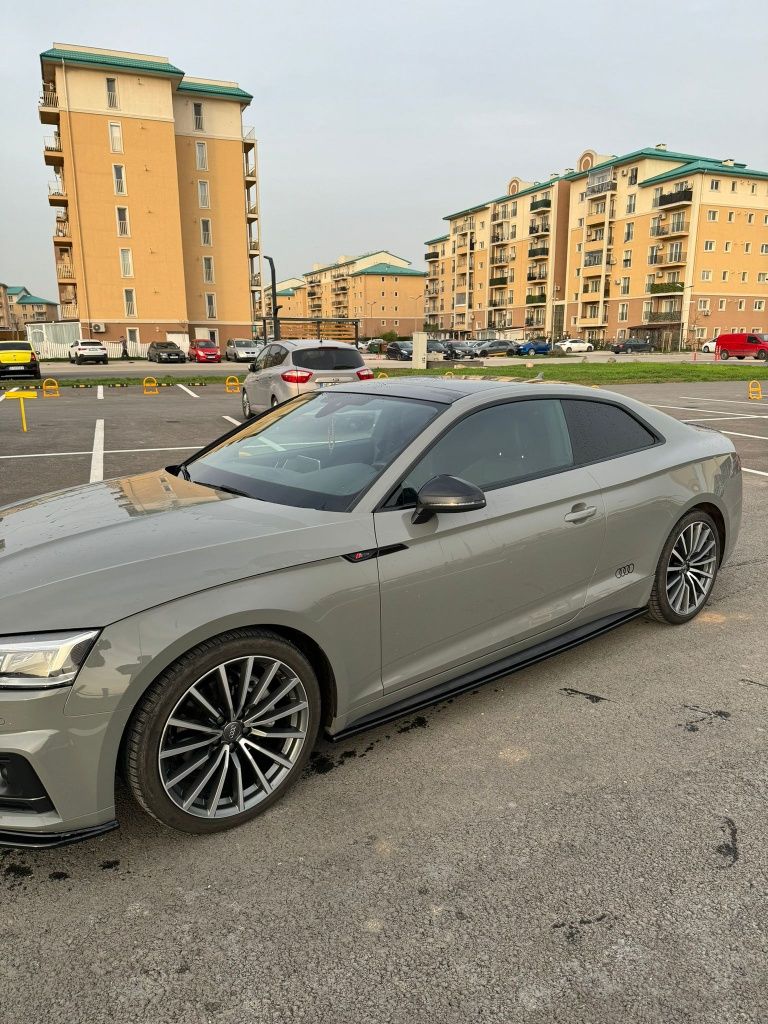 Praguri Audi A5 F5 S-Line coupe Maxton Design style, fibra de sticla