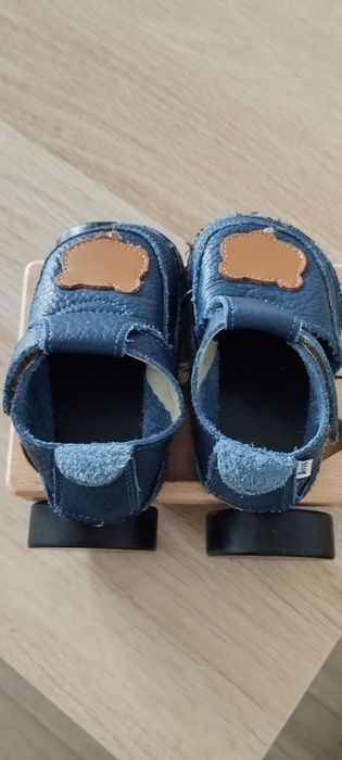 Pantofiori bebe in stare foarte bună