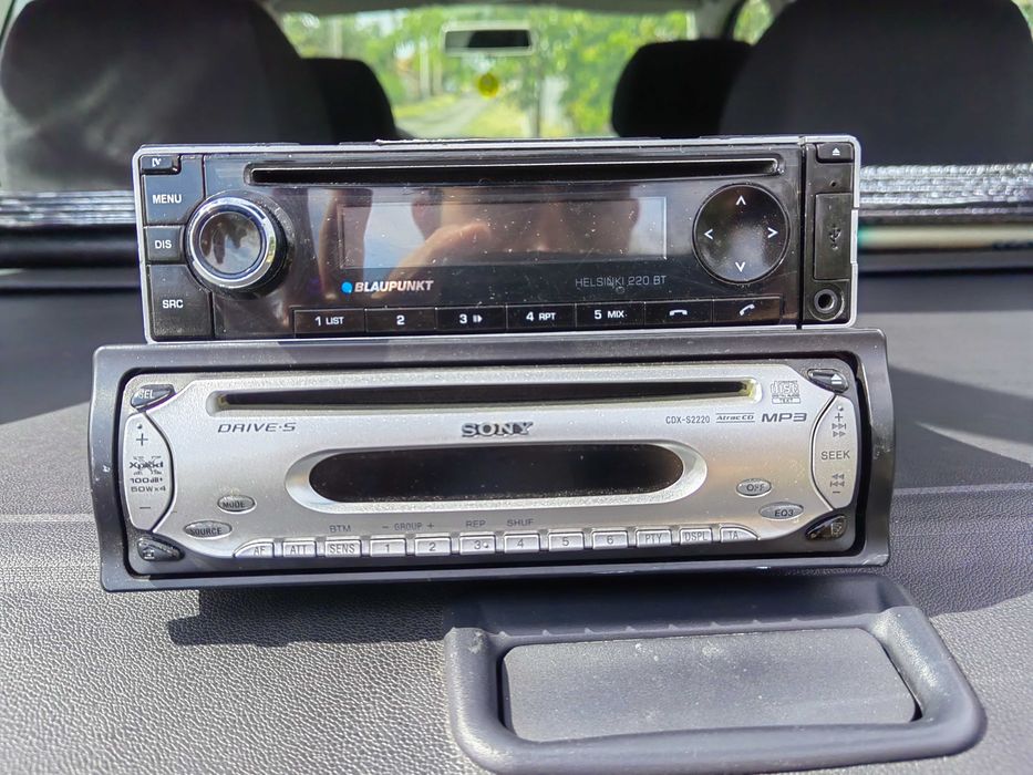 Авторадио CD 2 бр.