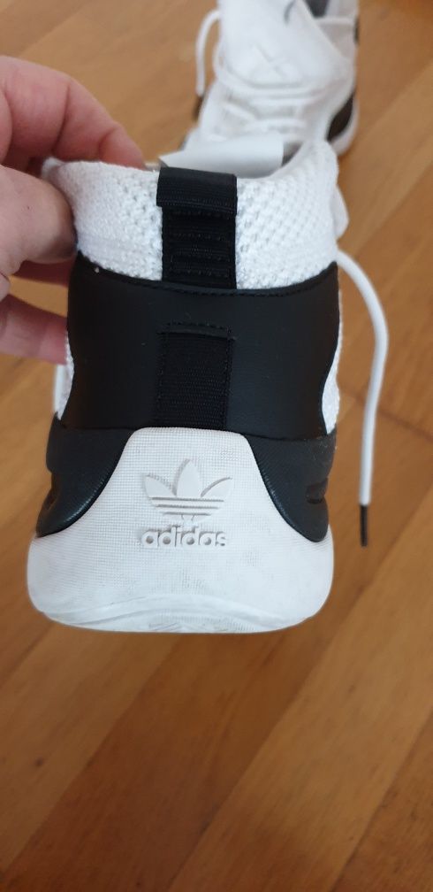 Ghete Adidas mărimea 40, material textil, ptr. copii