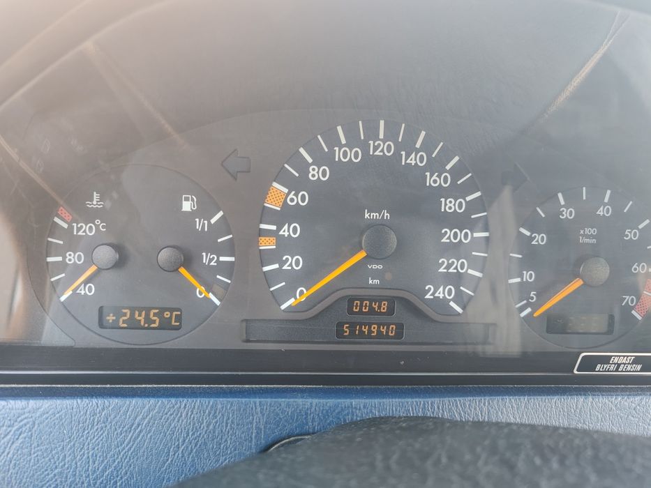 W202 mersedes c180