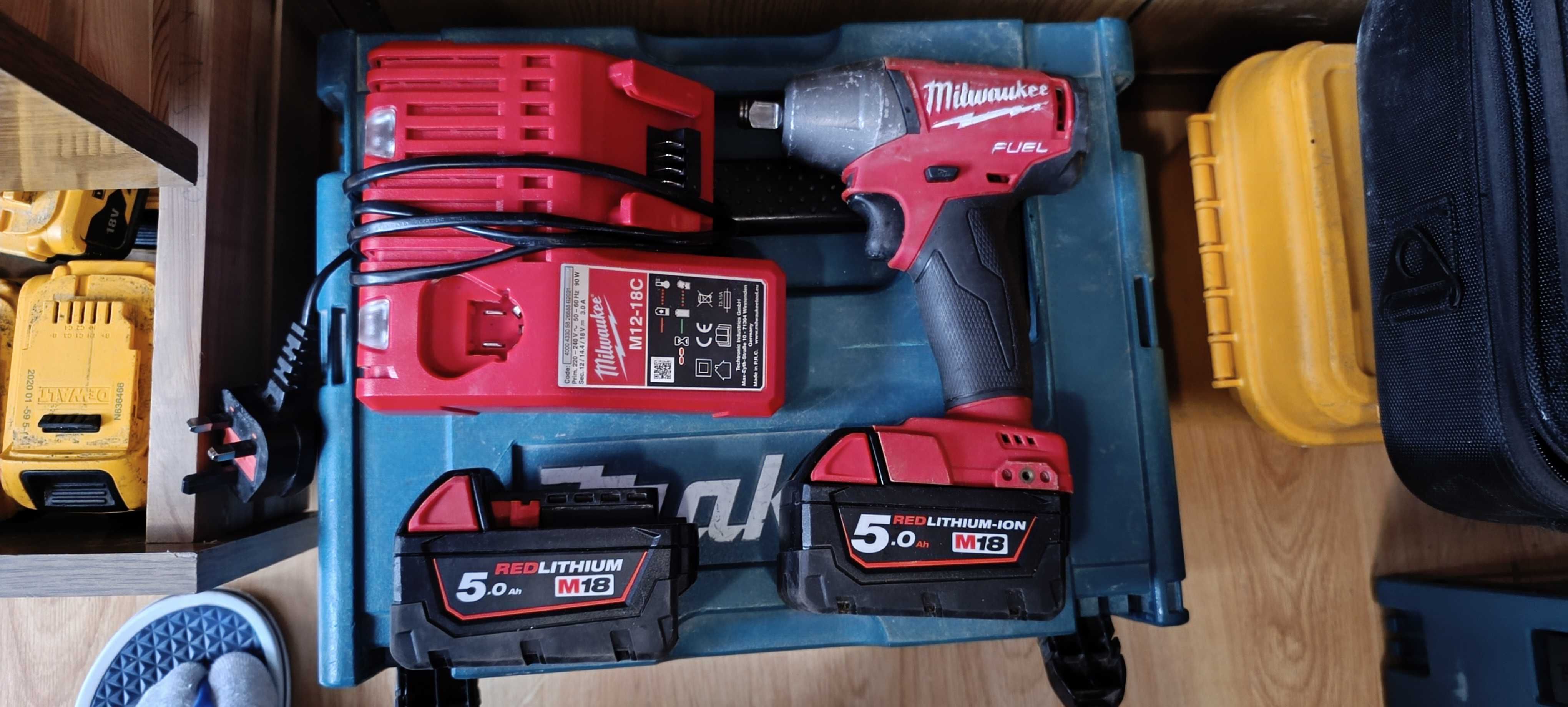 Milwaukee M18 FIWF12 Гайковерт