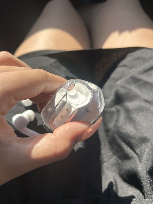 Слушалки чисто нови