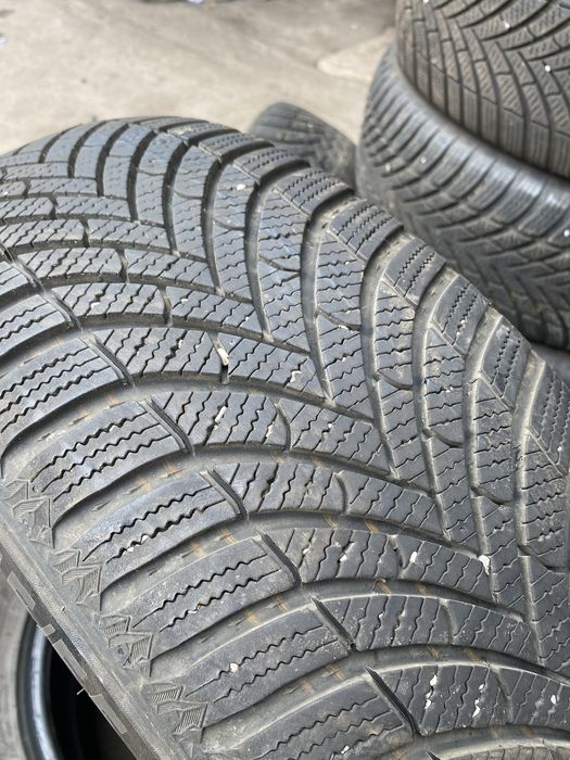 215/55/17 Semoerit 4бр 2024