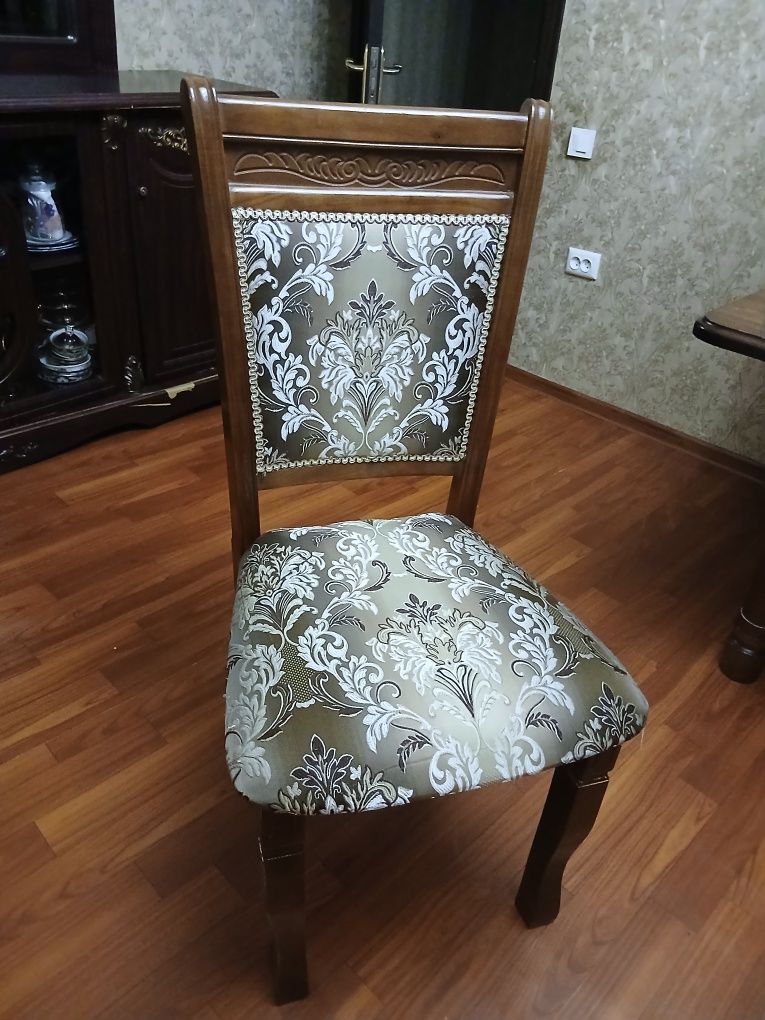 Стулья для зала, гостинной , кухне