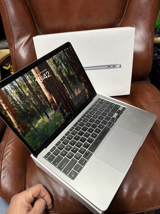 MacBook Air  M1 в отличнов мостоянии макбук ноутбук