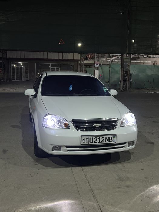 Lacceti 1.8 2 pozitsiya sotiladi xolati ideal srochna