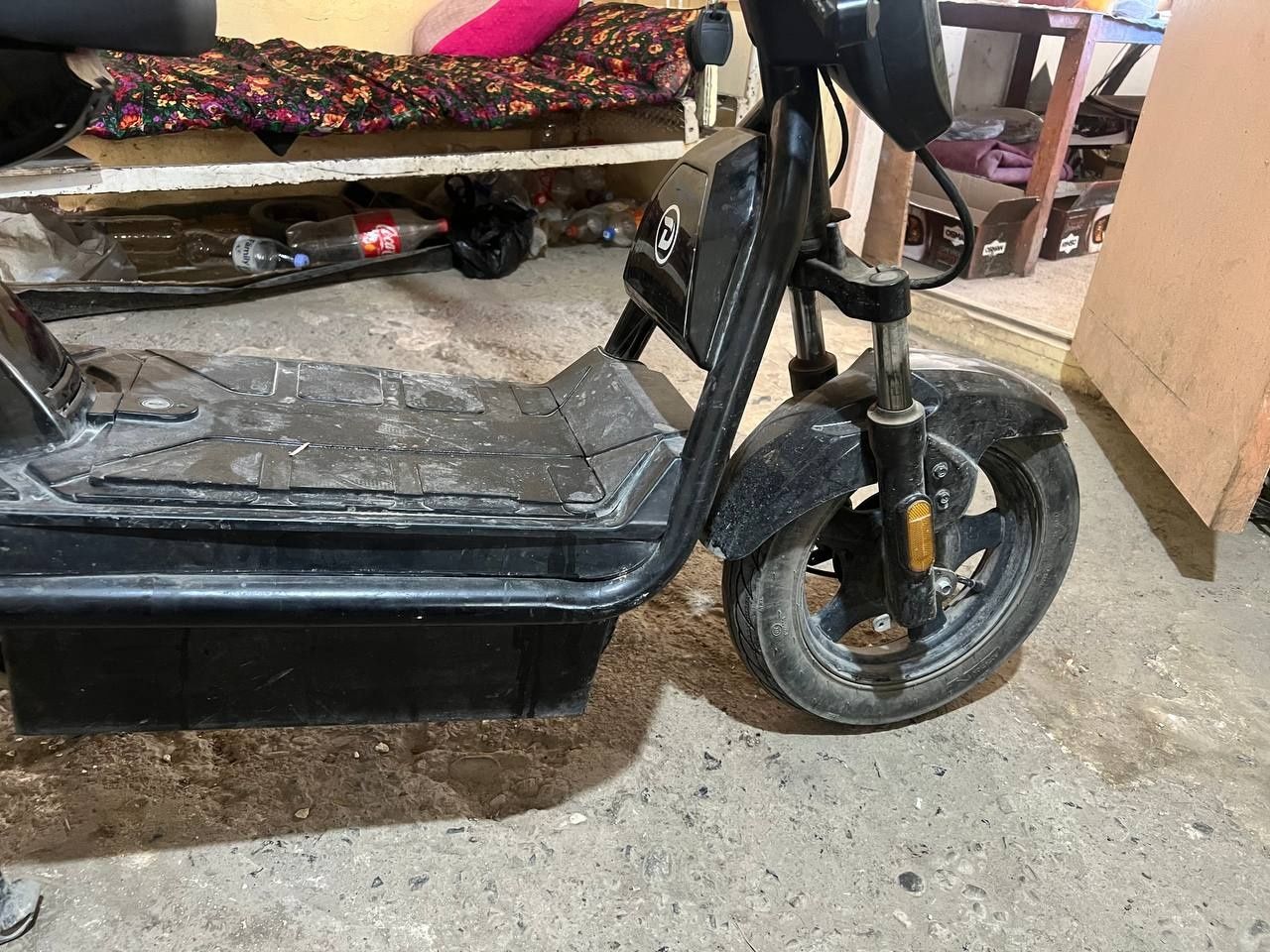 Skuter sotiladi 2.5mln