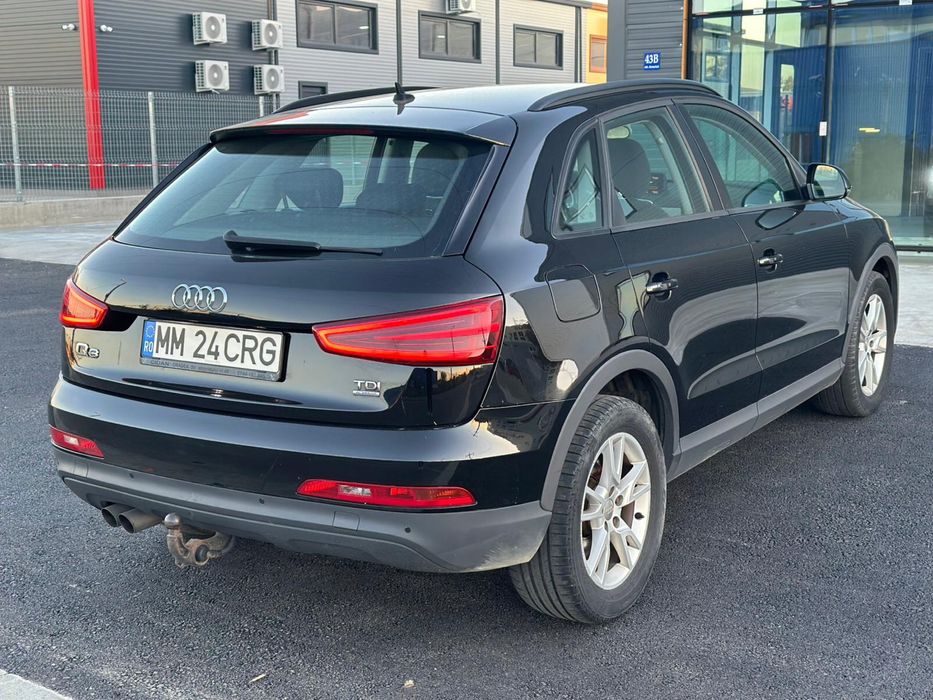 Audi Q3 4x4 2014 Automat 150 cp led Sau schimb !