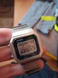Vând ceas casio vintage