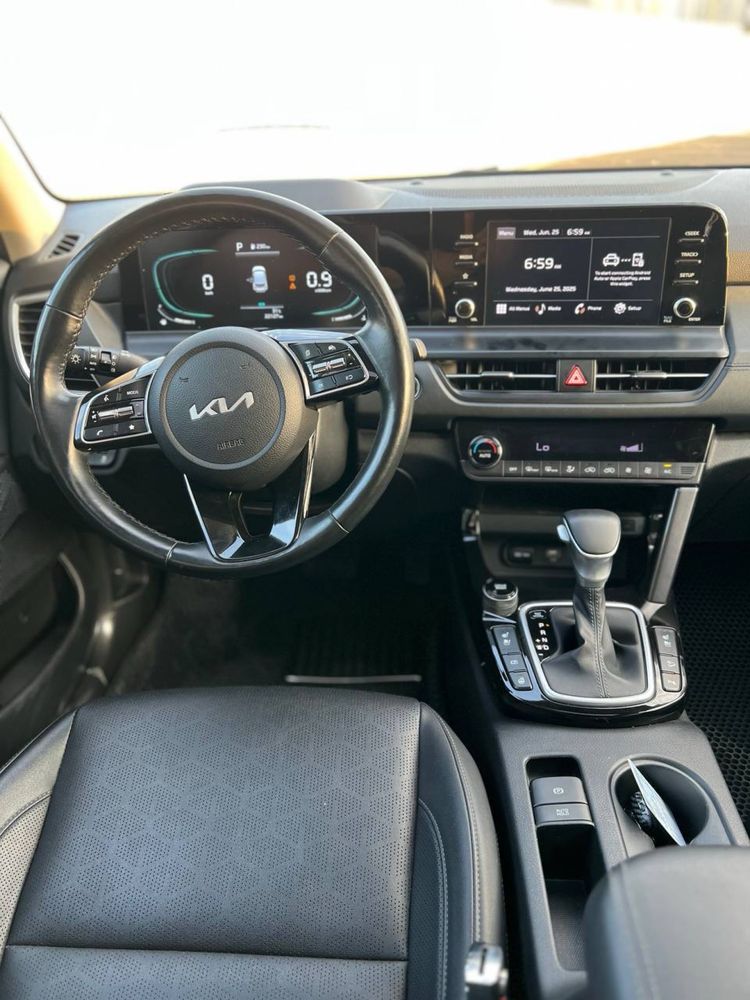 Kia Seltos 2023 4 pozitsiya Full