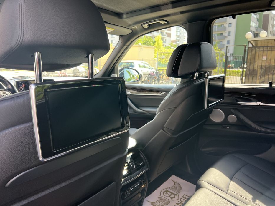 Bmw X5 (F15) 3.0d/ 5 butoane/ Night Vision/Faruri Led