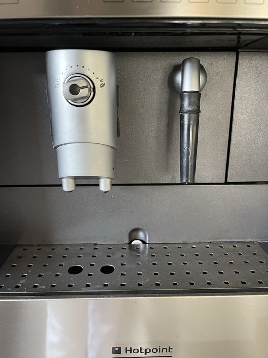 Hotpoint Ariston кафемашина кафе автомат за вграждане