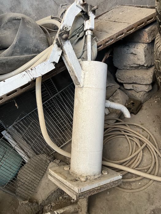 Ручная качалка для колодца