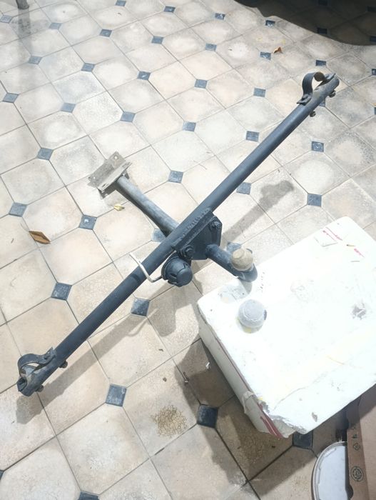 Фаркоп заводской для нивы 2121