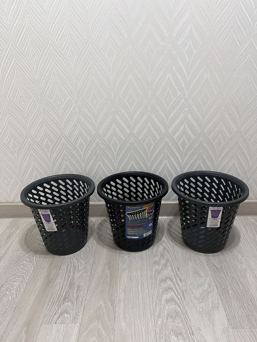 Мусорные ведра в отличном состоянии