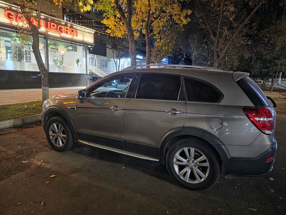 Продаю срочно свою машину каптива 2015 год 100 тысяч Пробег