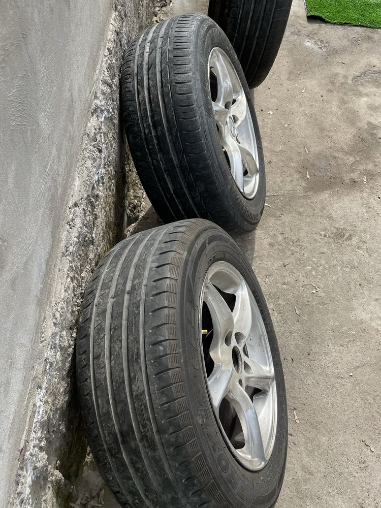 Диски для Mercedes в идеальном состоянии, вместе с шинами