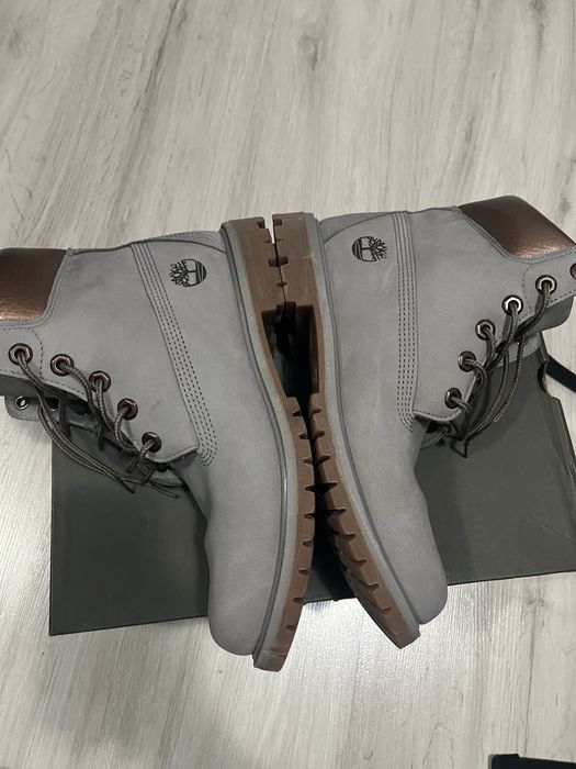 grey timberlands original
