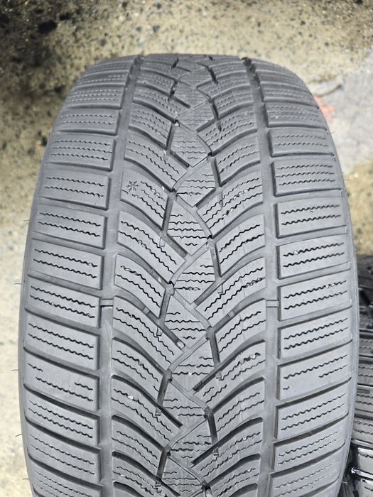 Anvelope iarna 245 40 19