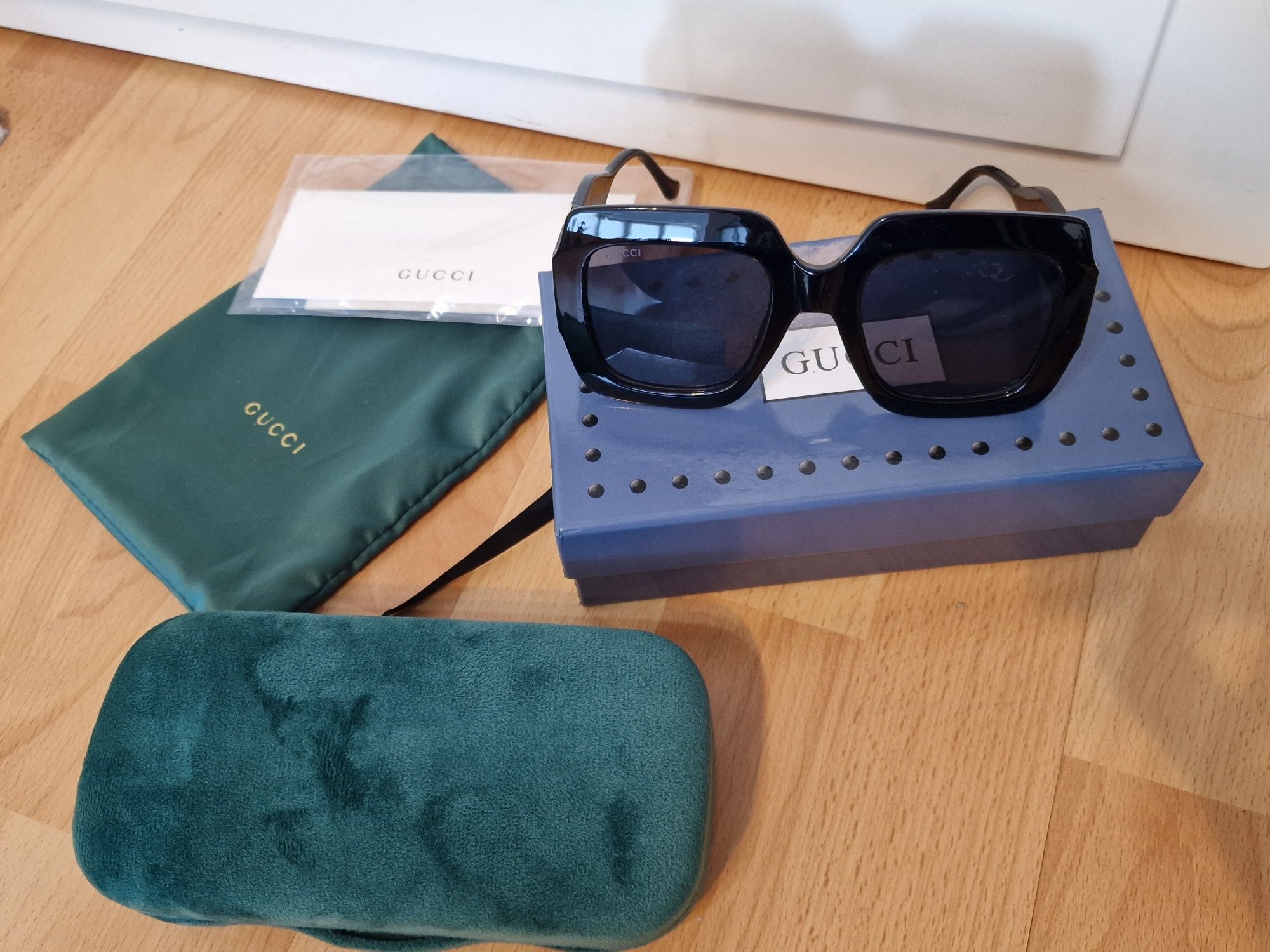 Lichidare stoc ochelari gucci