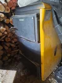 Vând centrala termica pe lemne cu gazeificare