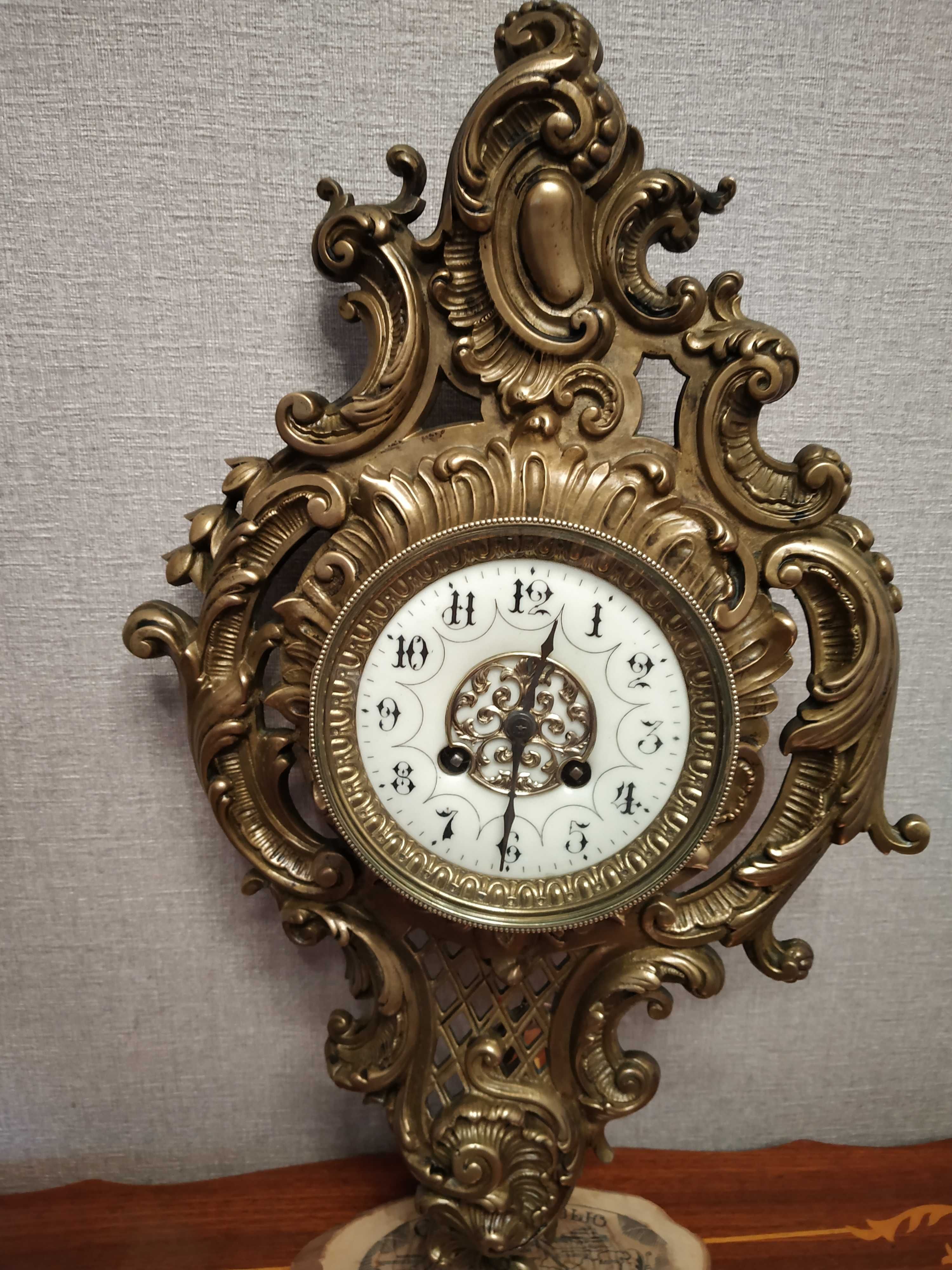 Настенные бронзовые часы. ХIХ век. Франция.
