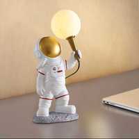 Lampa de veghe pentru copii, model astronaut