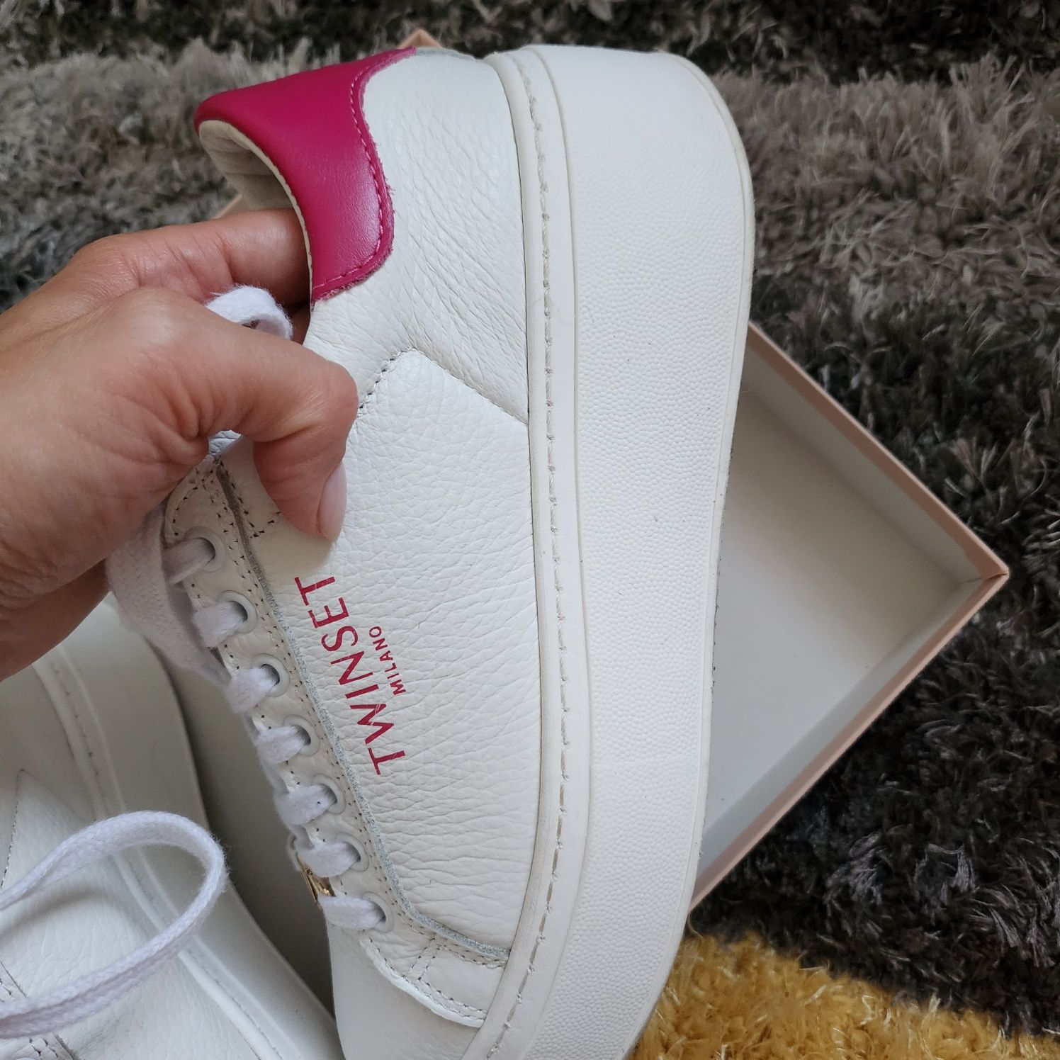 Сникърси Twinset