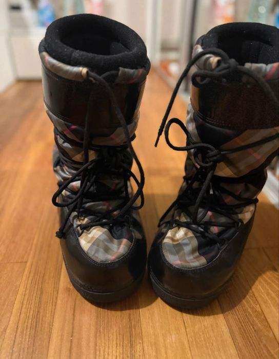 Moon Boot Burberry