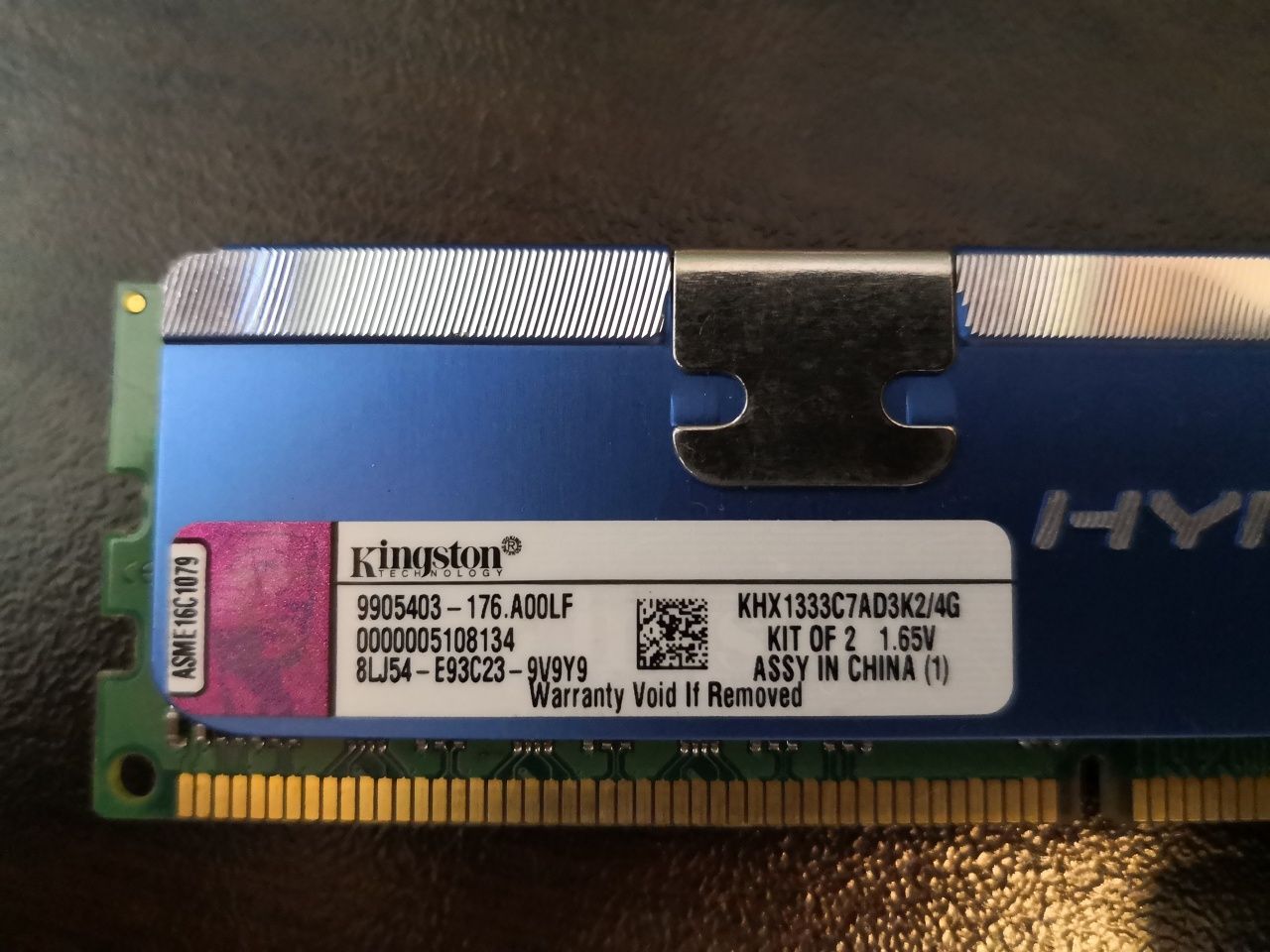 Продавам 2 x 2GB DDR3