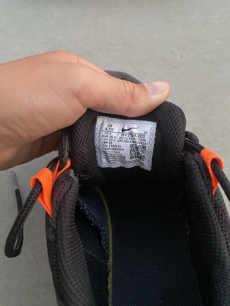 Обувки Nike 95-36,5