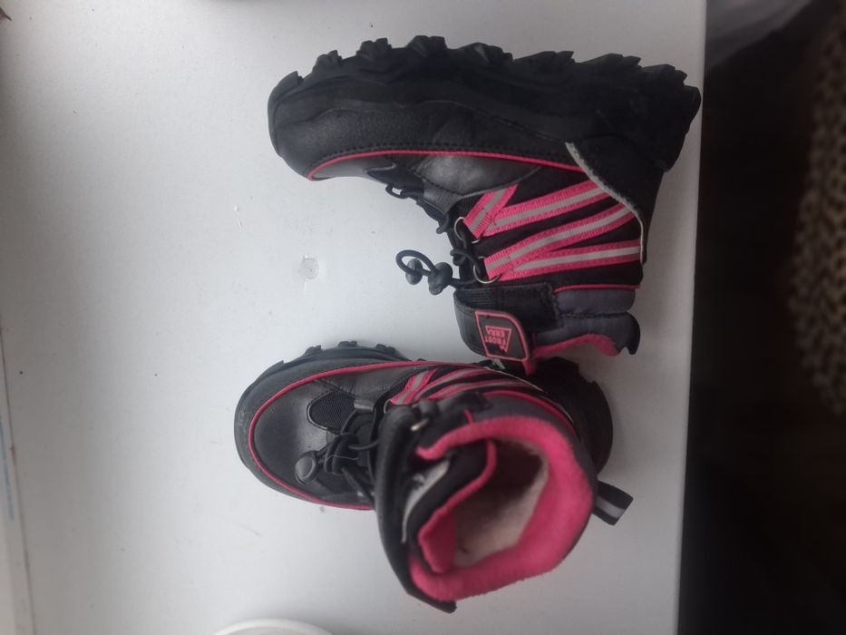 Продам детские сапоги зимние