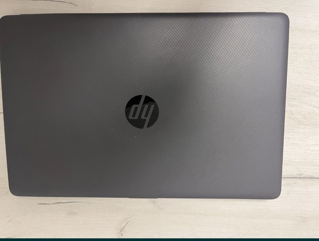 Ноутбук hp 250 g7