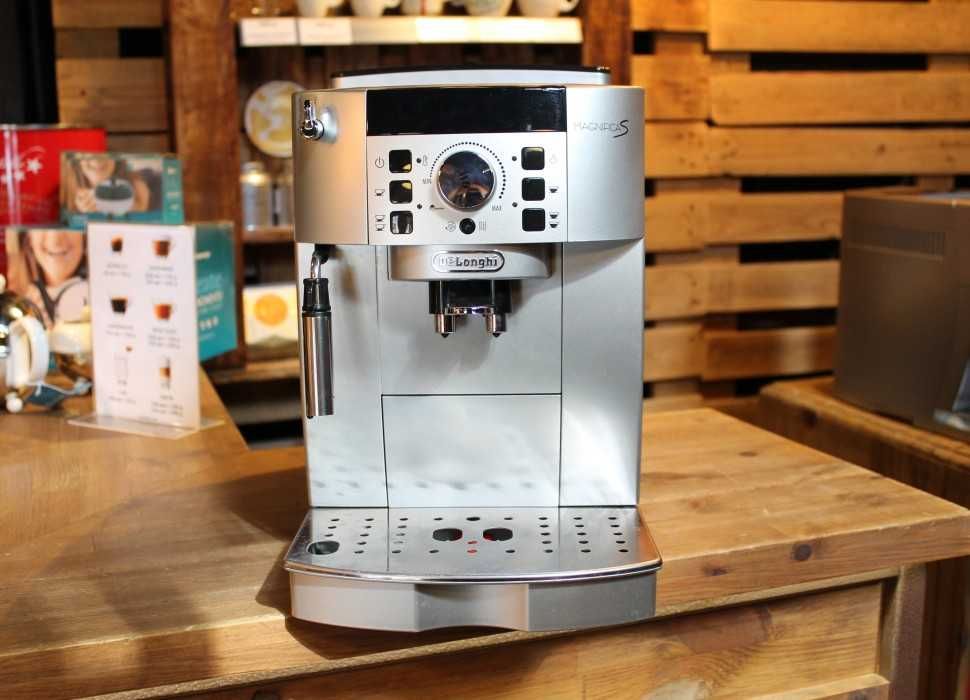 DeLonghi Magnifica S ECAM 22.110.SB