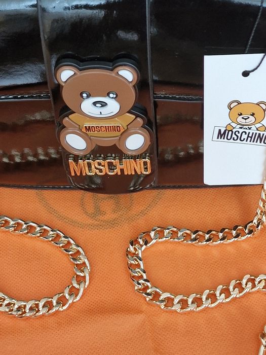 Geanta Moschino,model lacuit, logo metalic import Italia