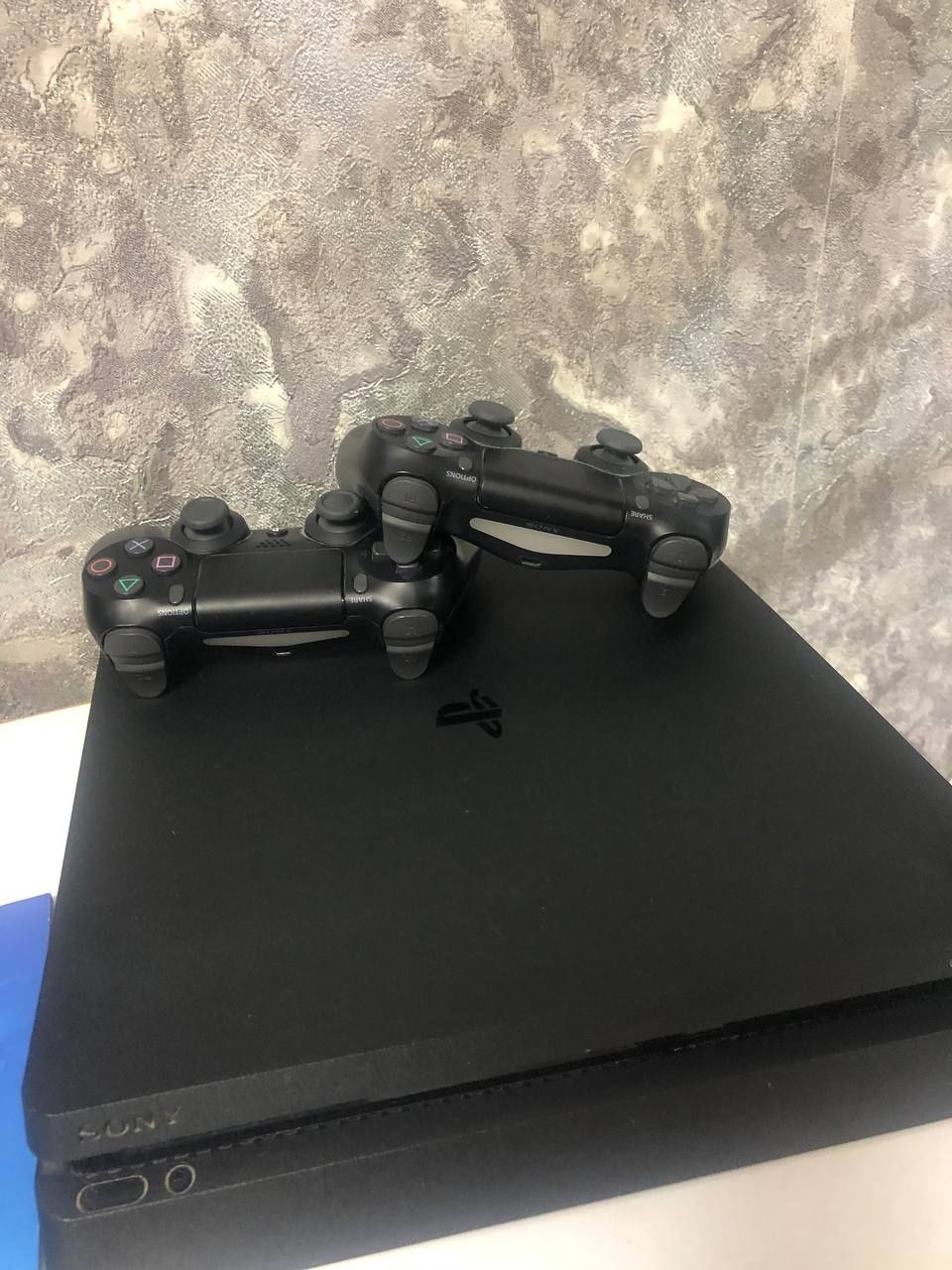 Playstation 4 slim