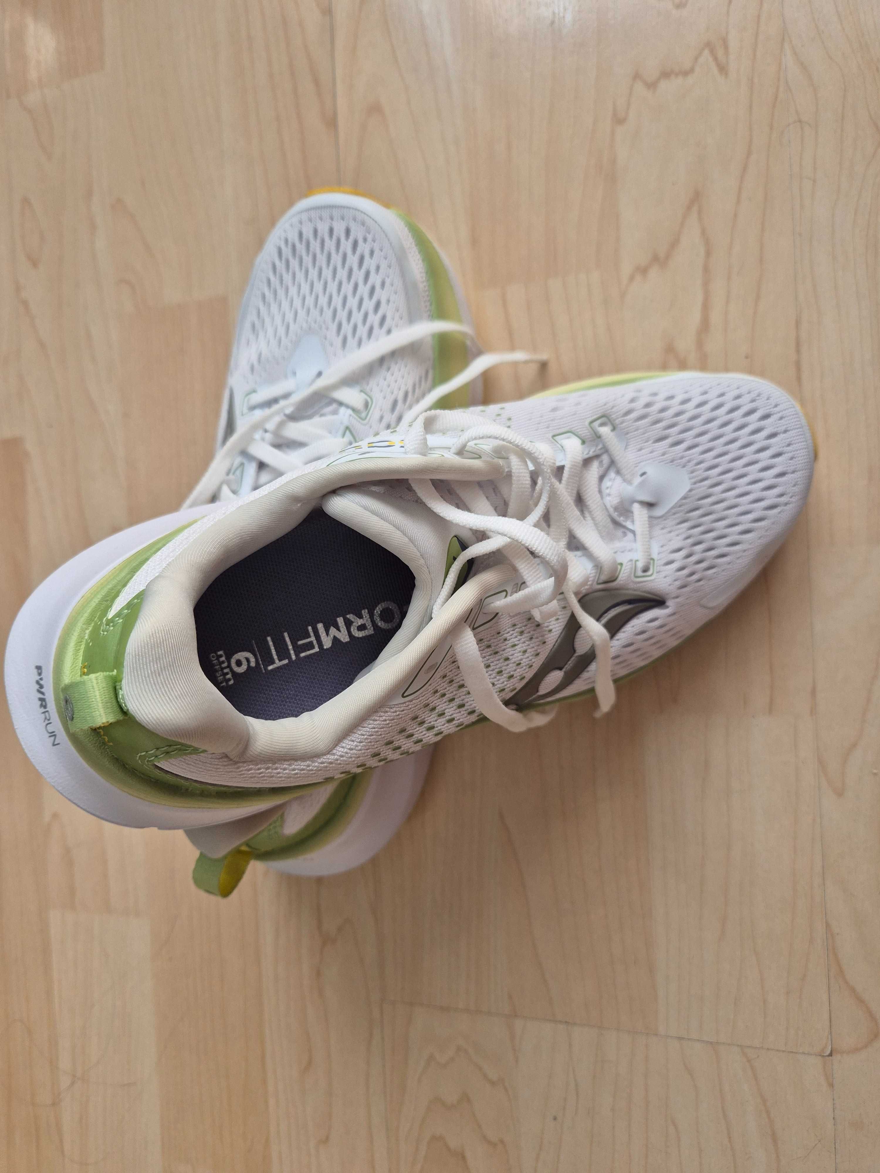 Дамски маратонки Saucony Guide 17