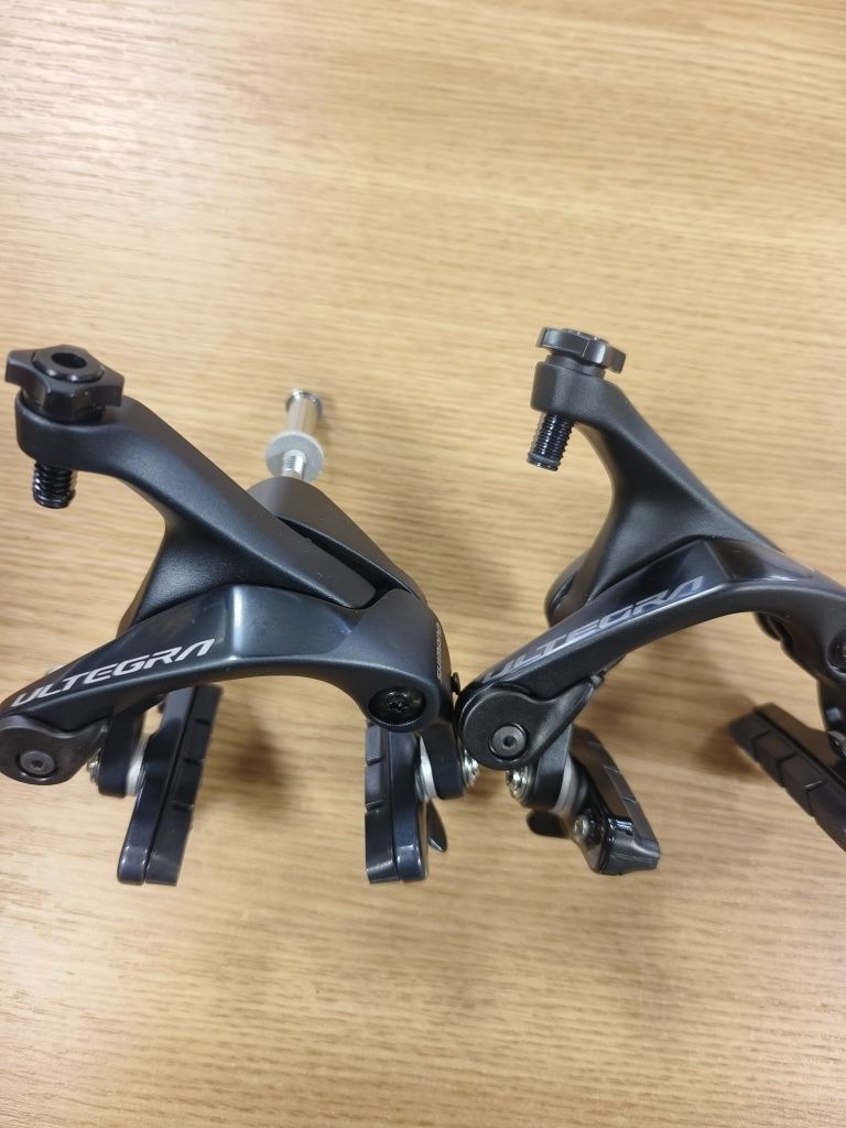 Комплект Шосейни Челюстни Спирачки: SHIMANO ULTEGRA BR-R8000/BR-R8100