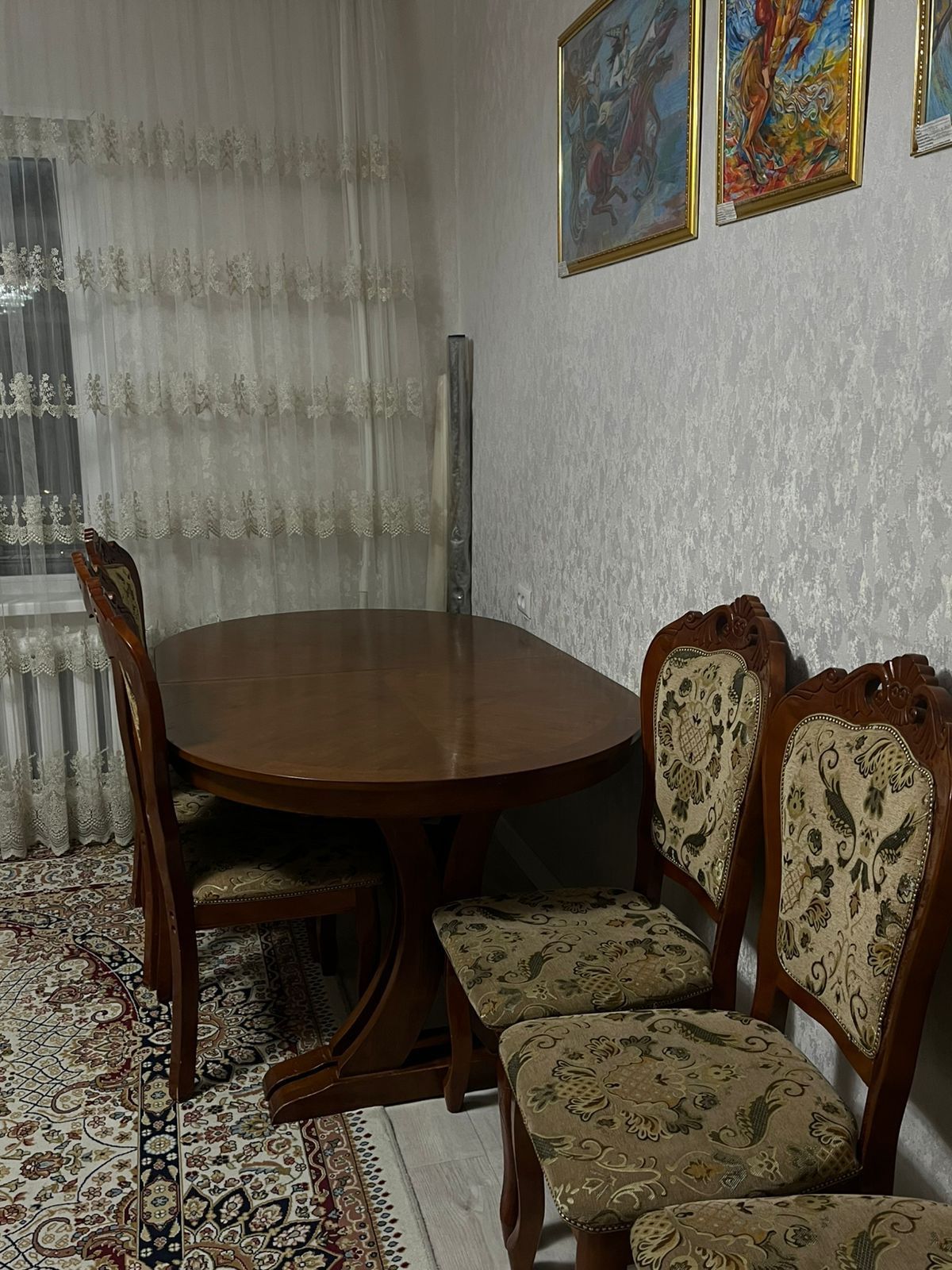 Комплект стол и стулья — 60 000₸, торг уместен