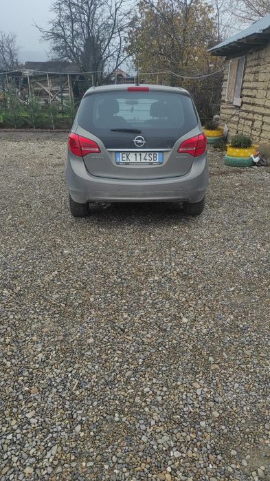Vând Opel meriva 1.3 diesel