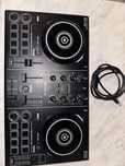 Consola DDJ 200 in stare foarte buna