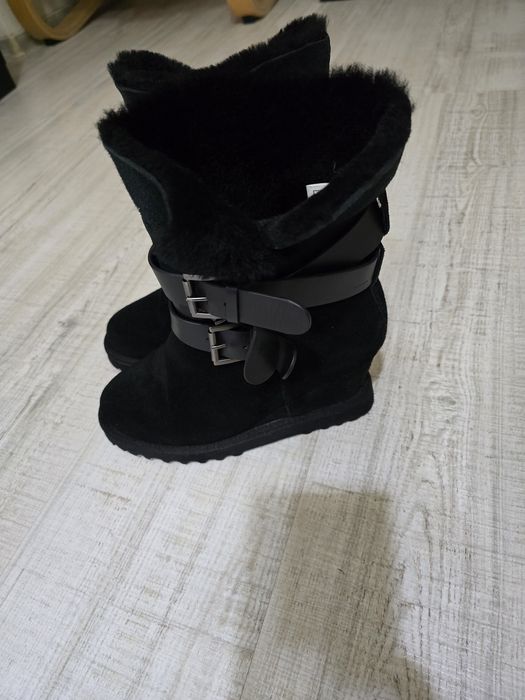 Cisme piele întoarsă ASH cu blanita mărimea 36 36 gen ugg