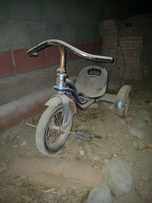 Велик в подарок бесплатно.