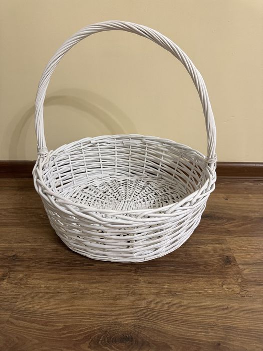 Корзина плетенная