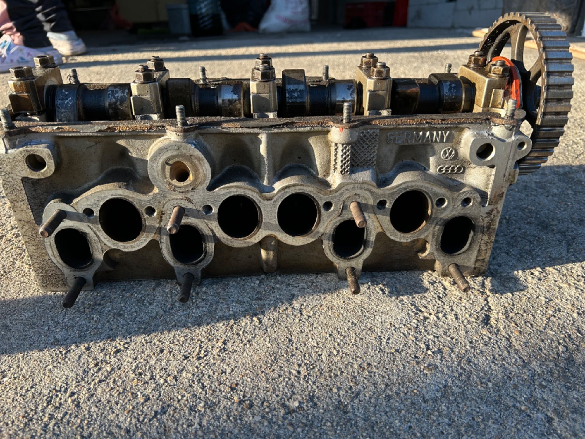 Глава за Audi 80 B4 2.0 90 коня